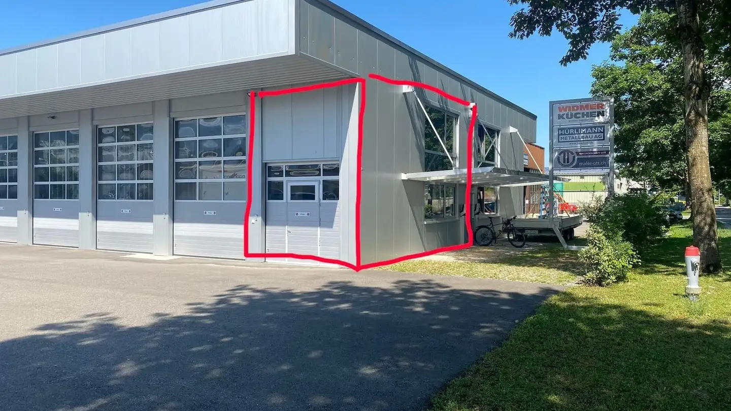 Garage individuel à louer - Benknerstrasse 12, 8730 Uznach