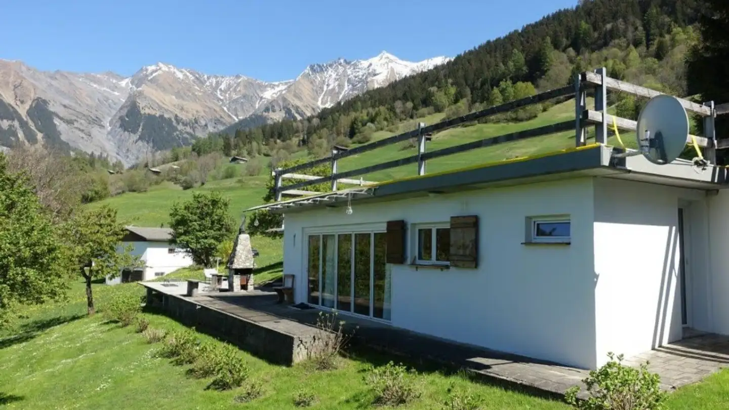 Wohnung kaufen - Via Quadras 11, 7111 Pitasch