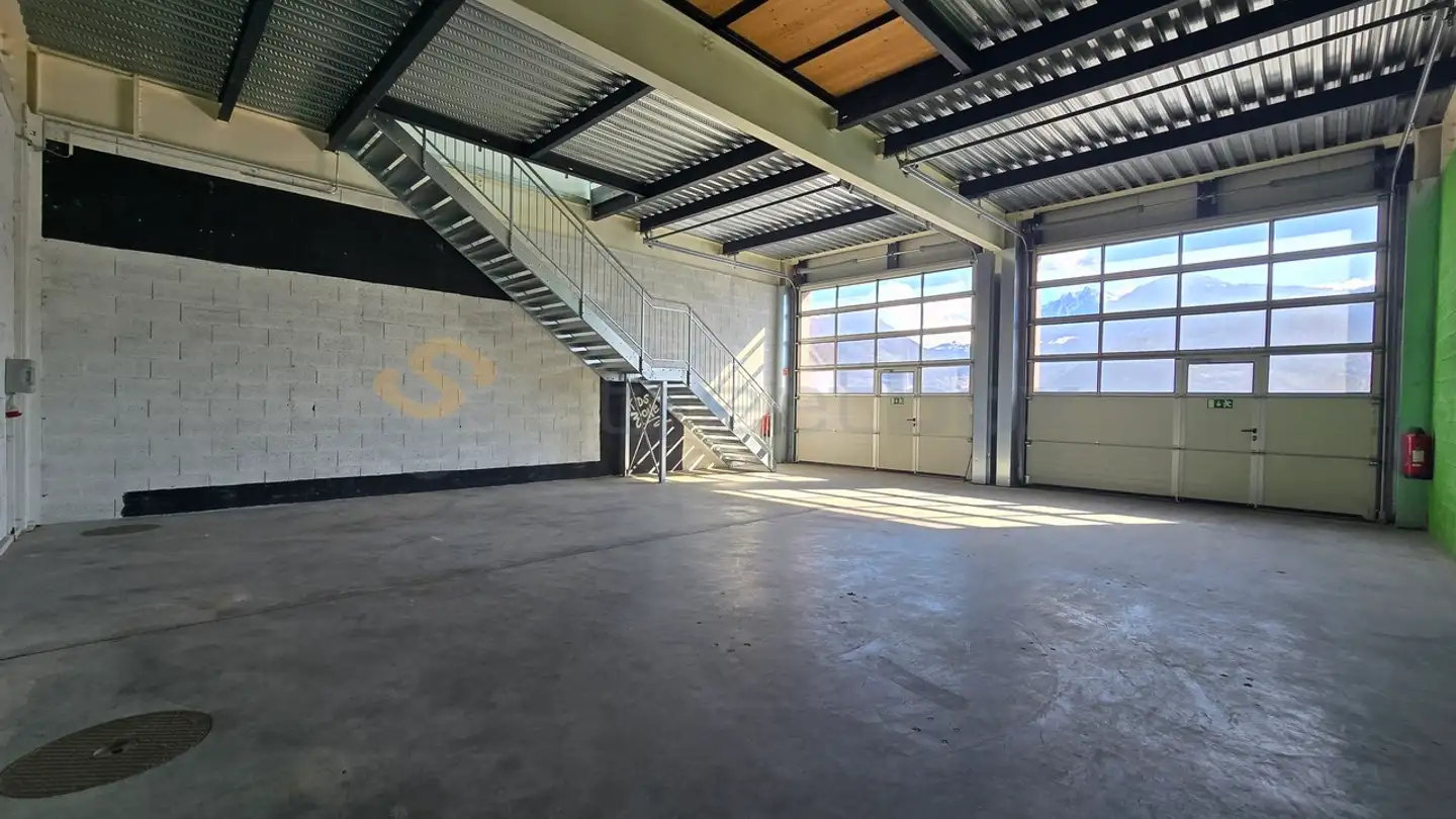 Commercial à louer - Route de l'Industrie 13, 1860 Aigle - Photo 2