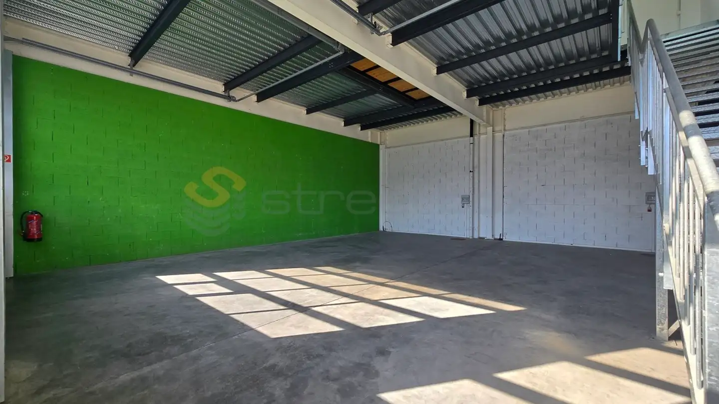 Commercial à louer - Route de l'Industrie 13, 1860 Aigle - Photo 4