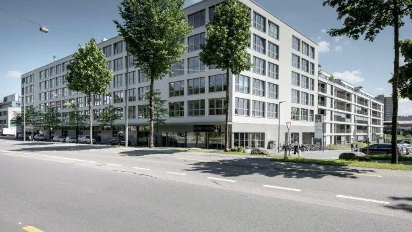 Place de parking intérieure pour moto à louer - Murtenstrasse 143b, 3008 Bern