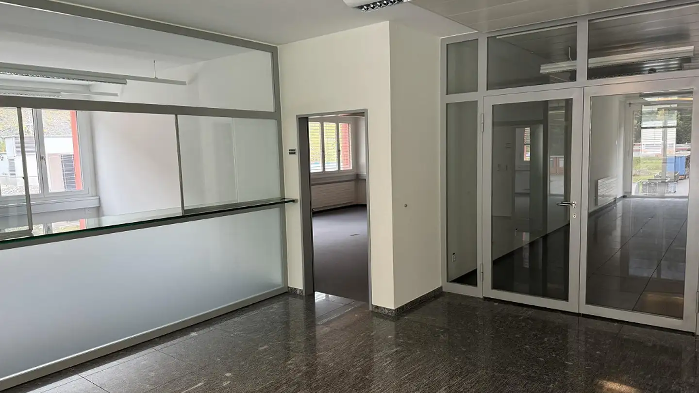 Spazio ufficio in affitto - Via Innovativa 1, 7013 Domat/Ems - Photo 2