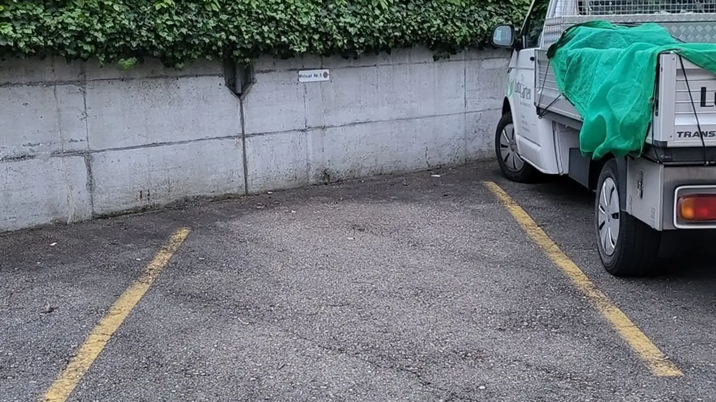 Parcheggio esterno in affitto - Zürichstrasse 123a, 8123 Ebmatingen - Photo 4