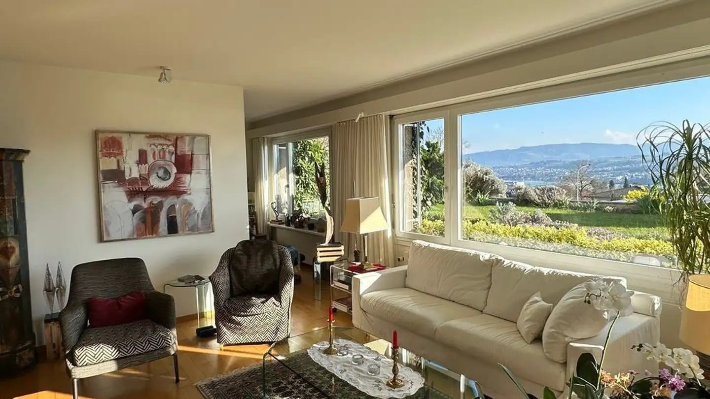 Appartamento a gradini in vendita - Burgstrasse 212, 8706 Meilen