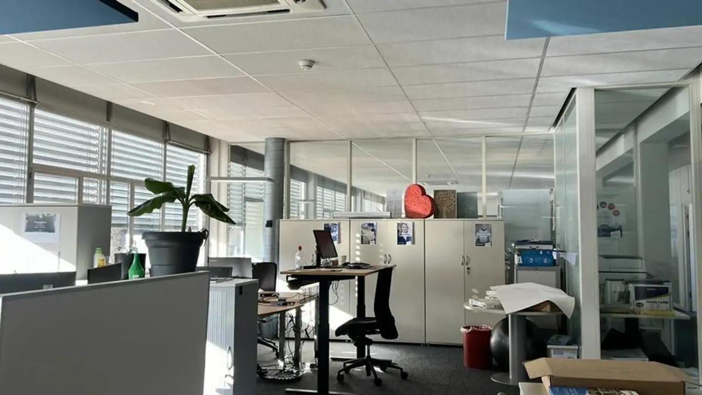 Office space for rent - Bernstrasse 41, 3175 Flamatt