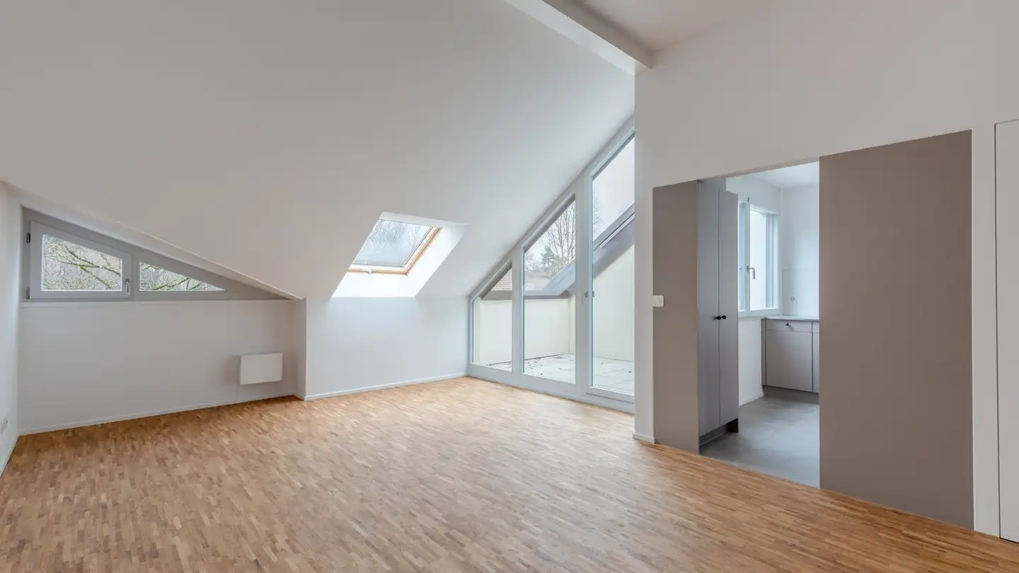 Attique à louer - Chemin De L'évêché / Bischofkänelweg 7, 2504 Biel/Bienne - Photo 4