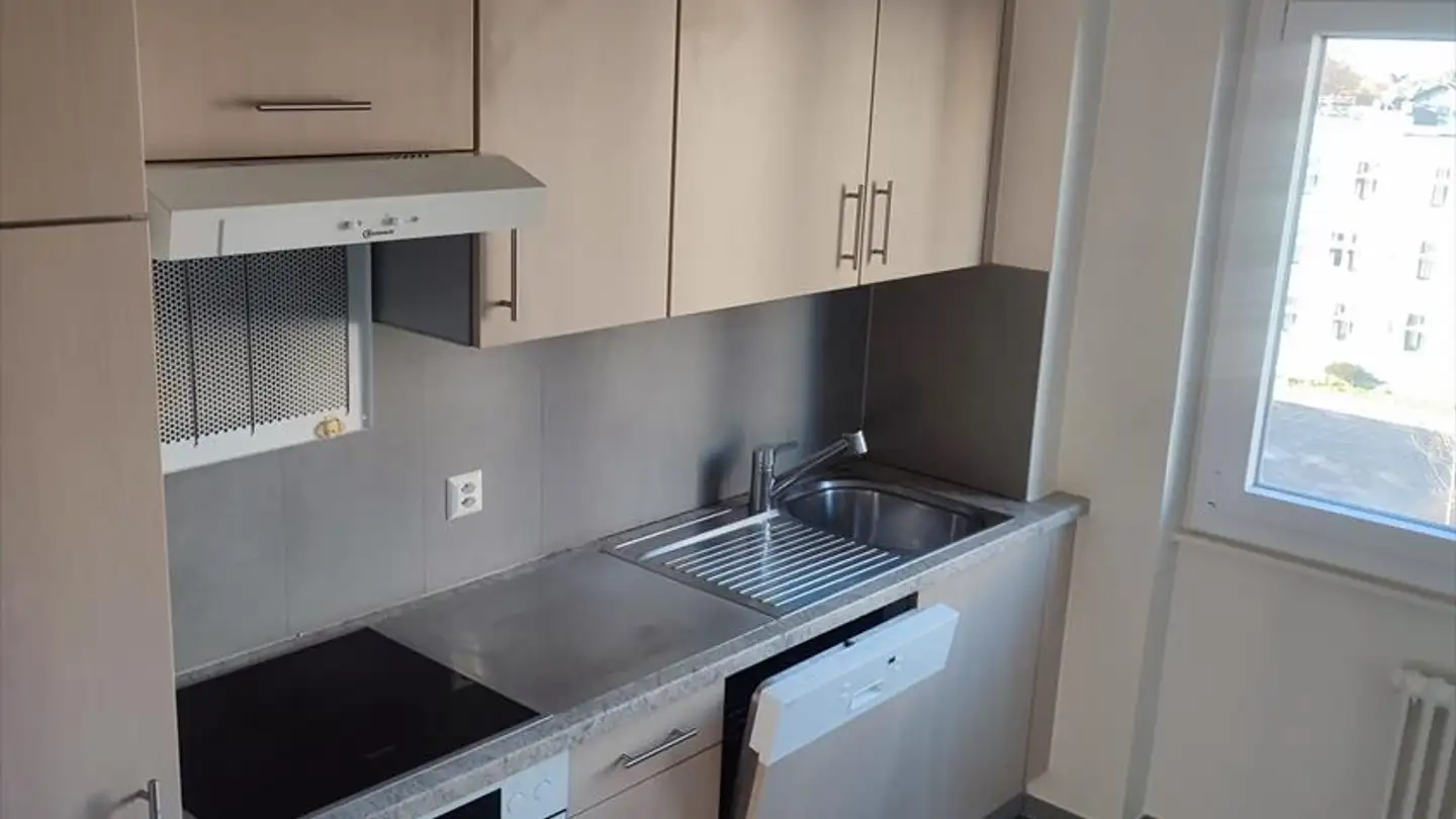 Apartment for rent - Chemin De La Roche 22, 1020 Renens VD - Photo 3