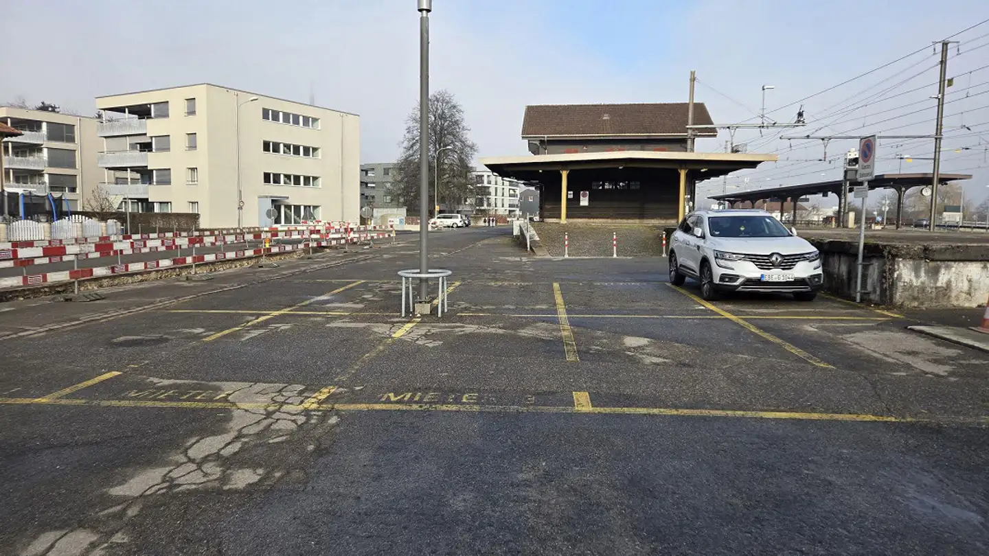 Outdoor parking space for rent - Bahnhofplatz 2, 4612 Wangen b. Olten