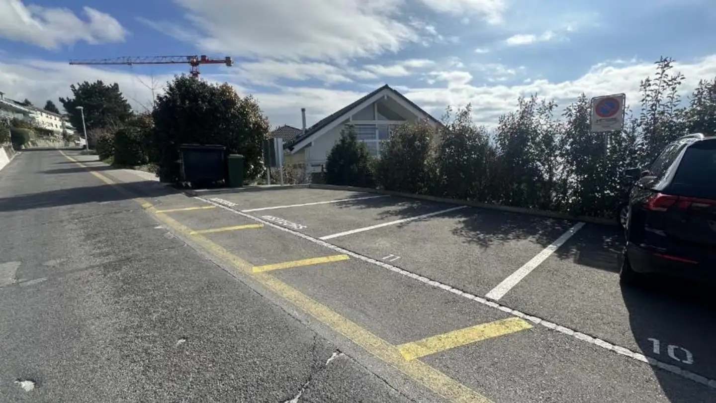 Place de parking extérieure à louer - Chemin de la Maraîche 15, 1802 Corseaux