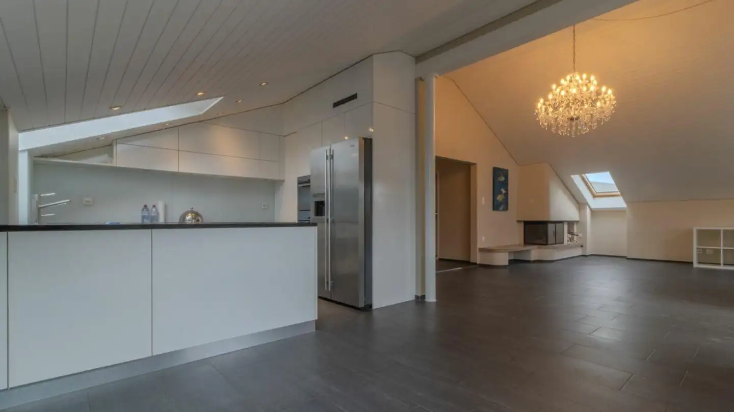 Attic flat for sale - Bahnhofstrasse, 4132 Muttenz - Photo 3