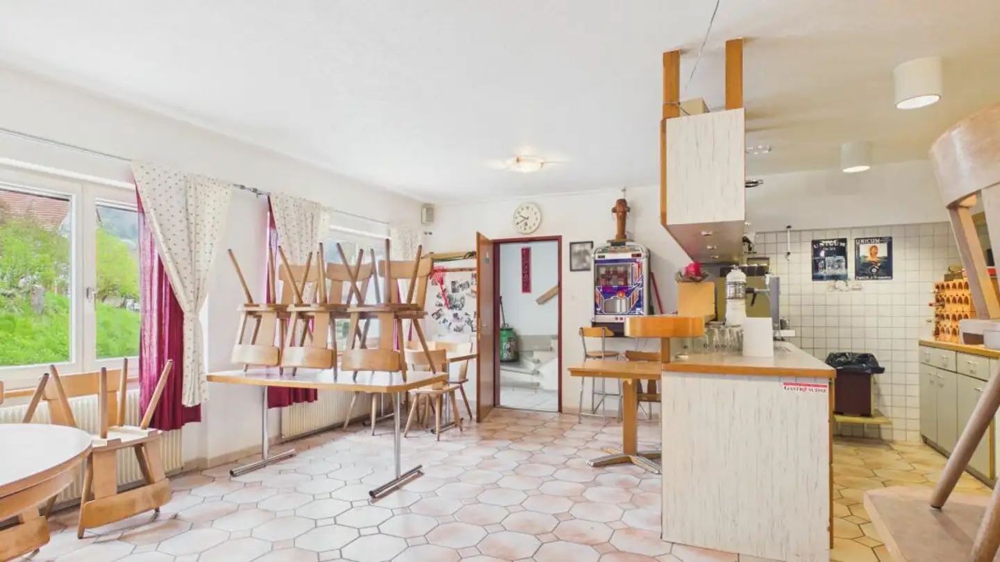Restaurant for rent - Roggenburgstrasse 1, 2813 Ederswiler - Photo 3