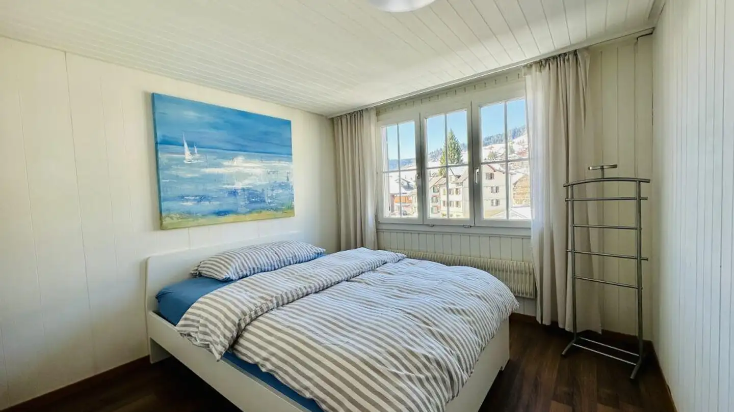 Wohnung mieten - Waagtalstrasse 4, 8842 Unteriberg