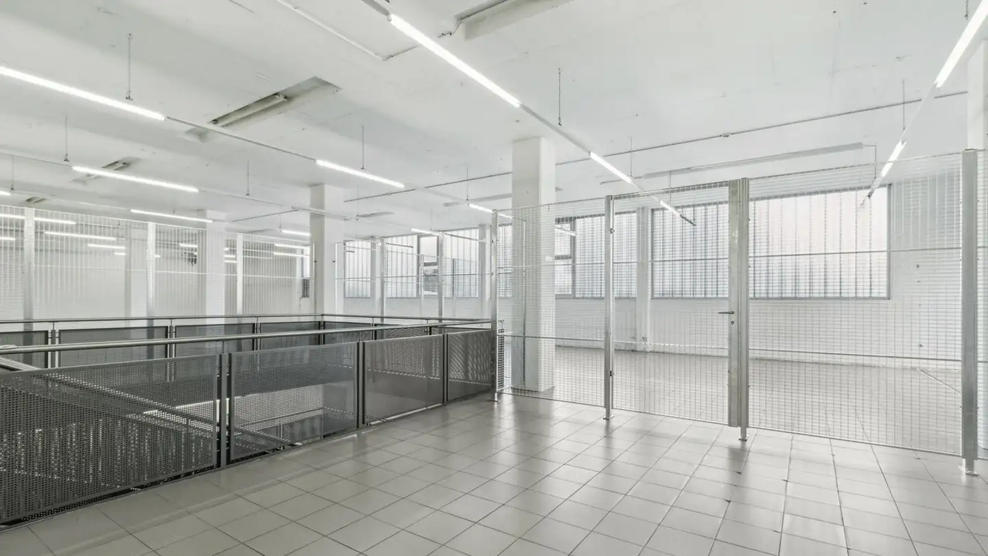 Storage space for rent - Oberfeld 4, 6037 Root