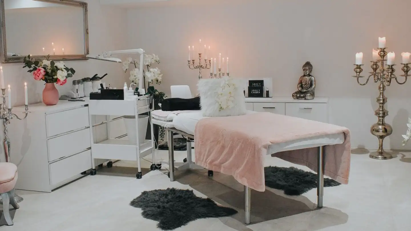 Commercial à louer - Kreuzweg 15, 3216 Ried b. Kerzers