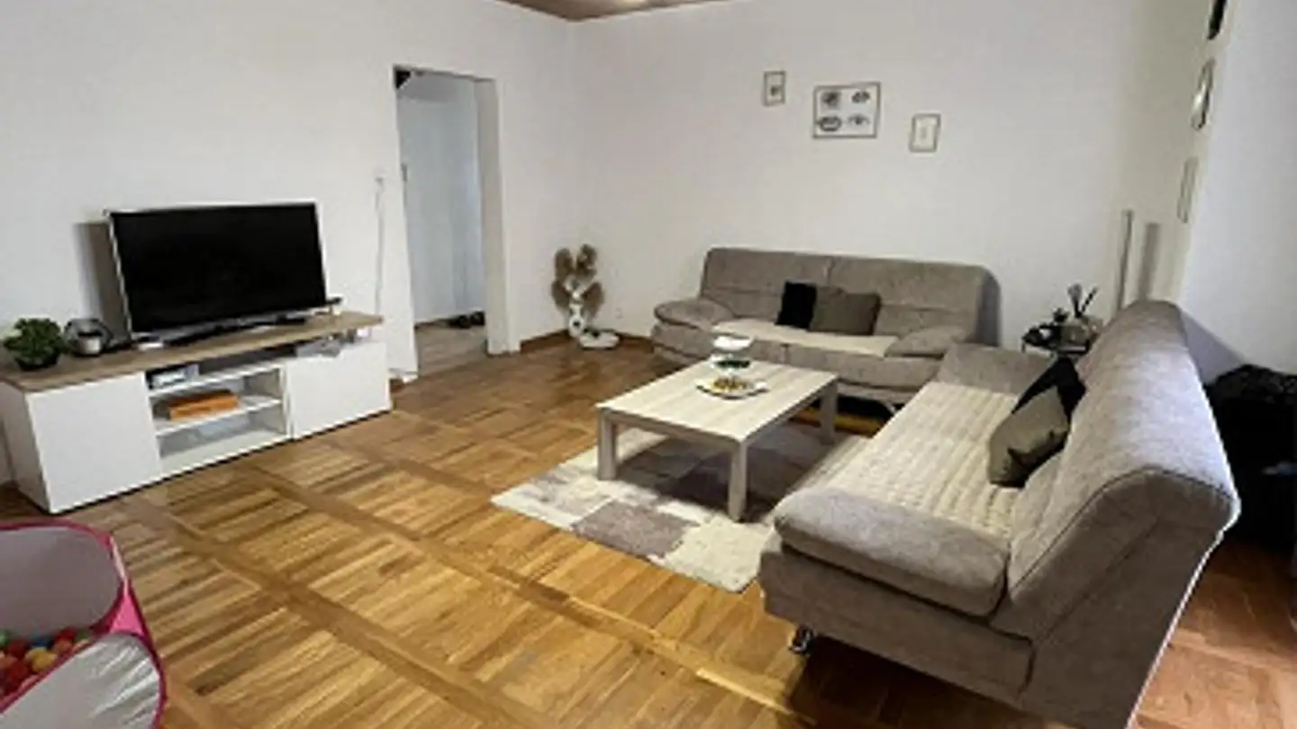 Appartamento in affitto - Klettgauerstrasse 6, 8212 Neuhausen am Rheinfall - Foto 2