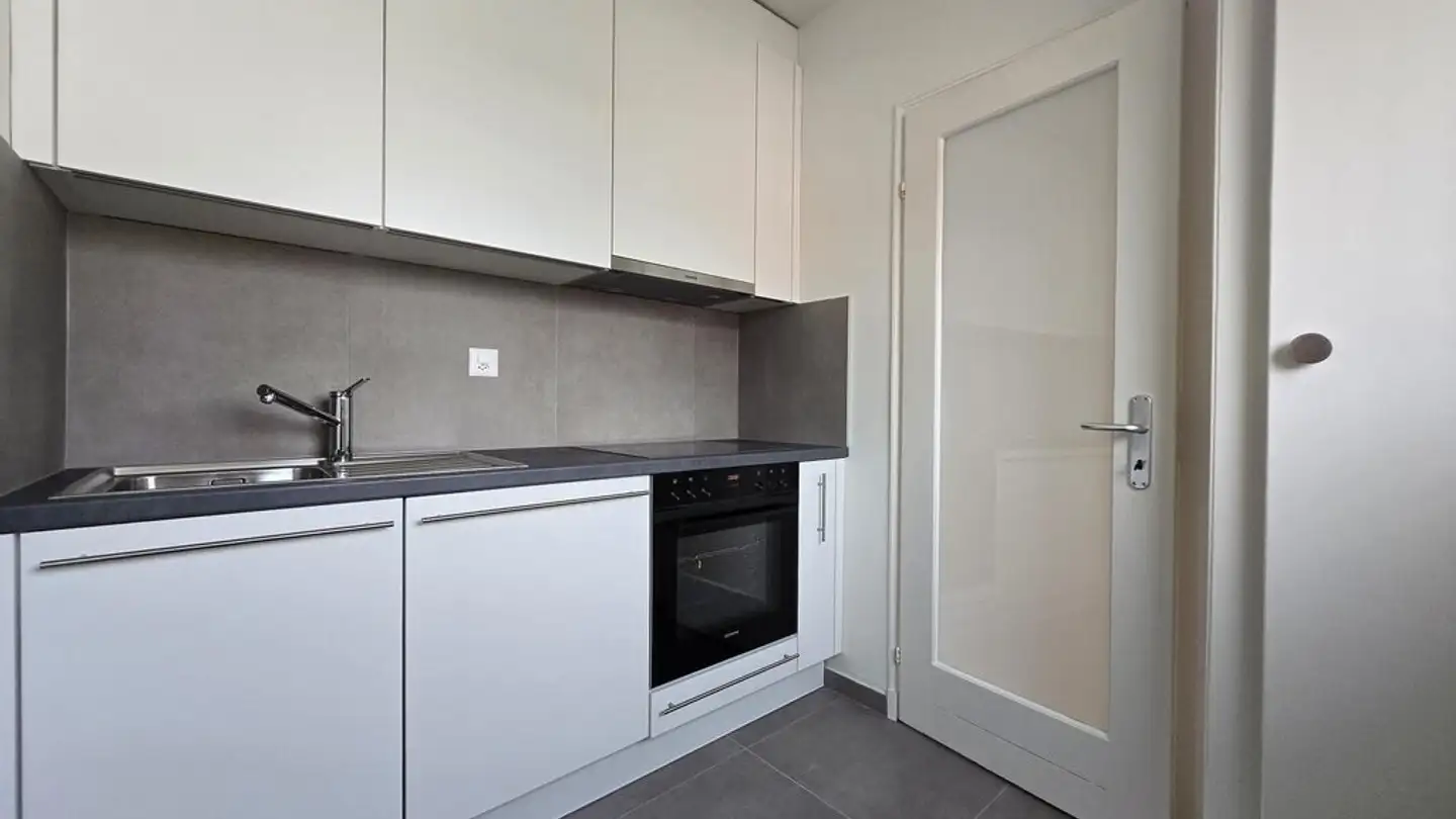 Studio à louer - Avenue D'echallens 102, 1004 Lausanne - Photo 2