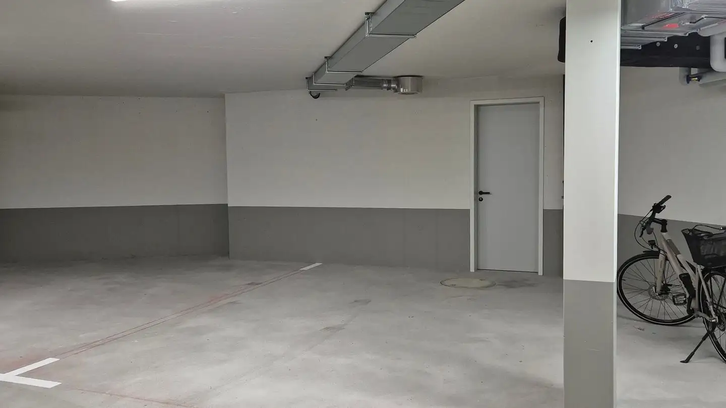 Underground parking space for rent - Kirchbühlstrasse 37a, 8712 Stäfa