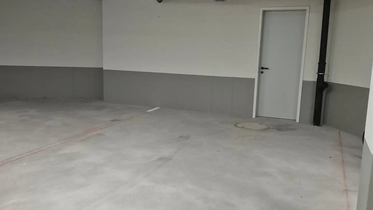Underground parking space for rent - Kirchbühlstrasse 37a, 8712 Stäfa - Photo 2