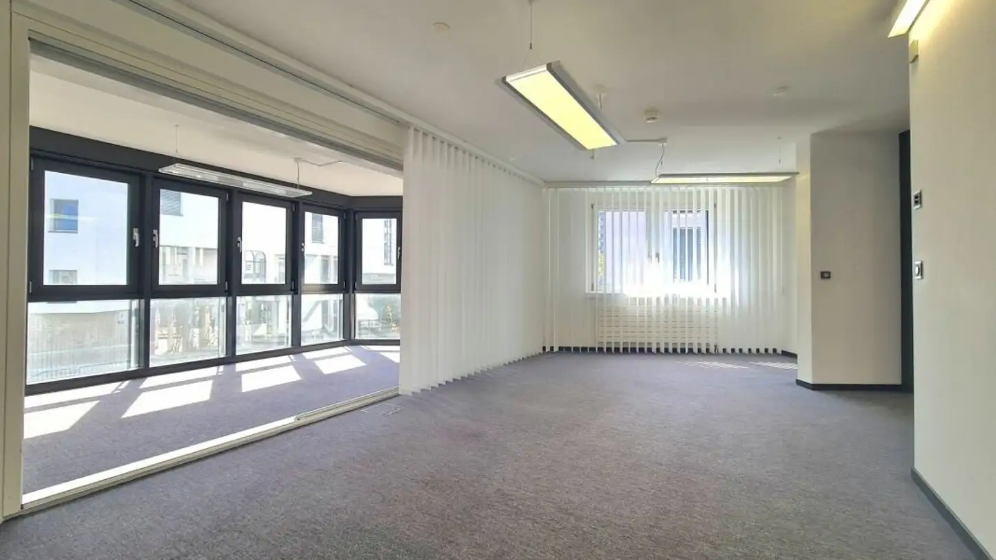 Bureau à louer - Wildenstrasse 6, 8212 Neuhausen am Rheinfall