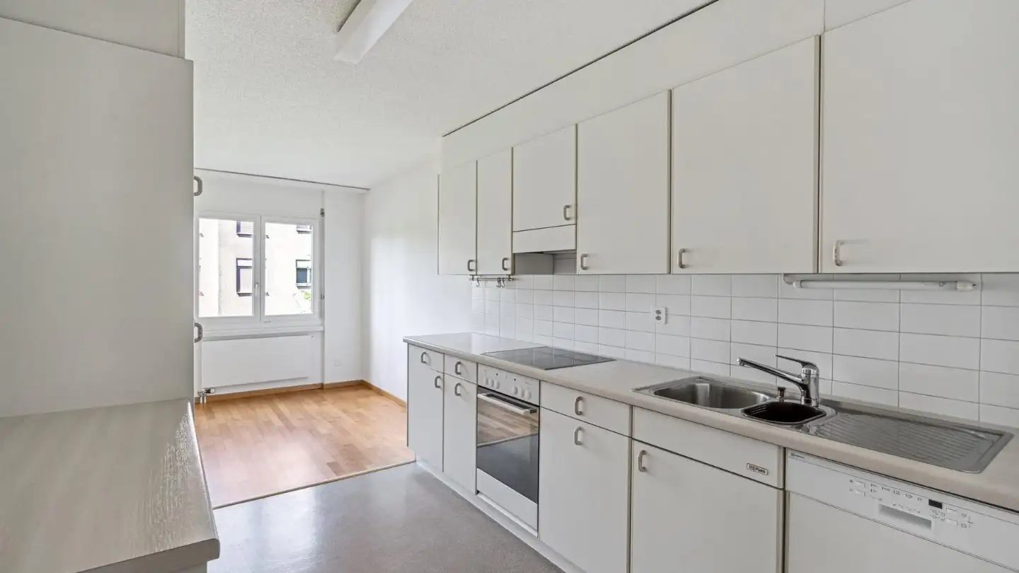 Wohnung mieten - Sonnenbergstrasse 42, 8603 Schwerzenbach - Foto 4