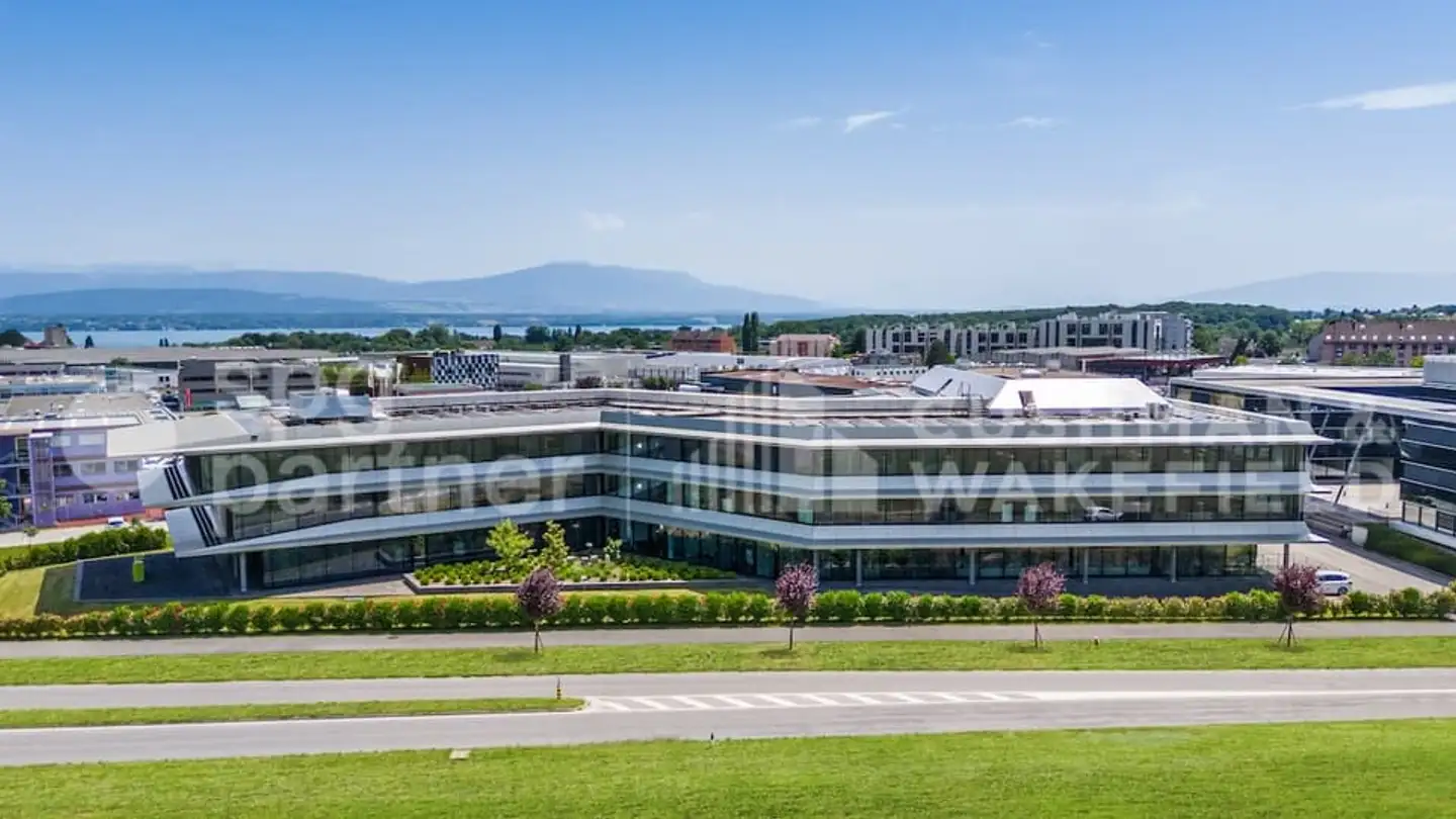 Commercial for rent - Route De Crassier 3, 1262 Eysins