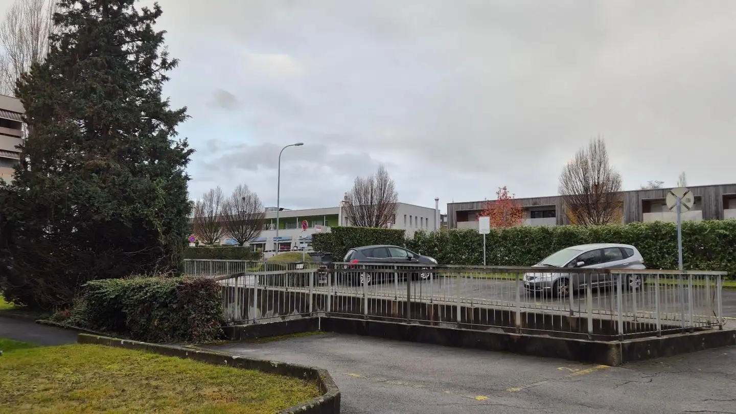 Parcheggio esterno in affitto - Route De Genève 82a, 1028 Préverenges