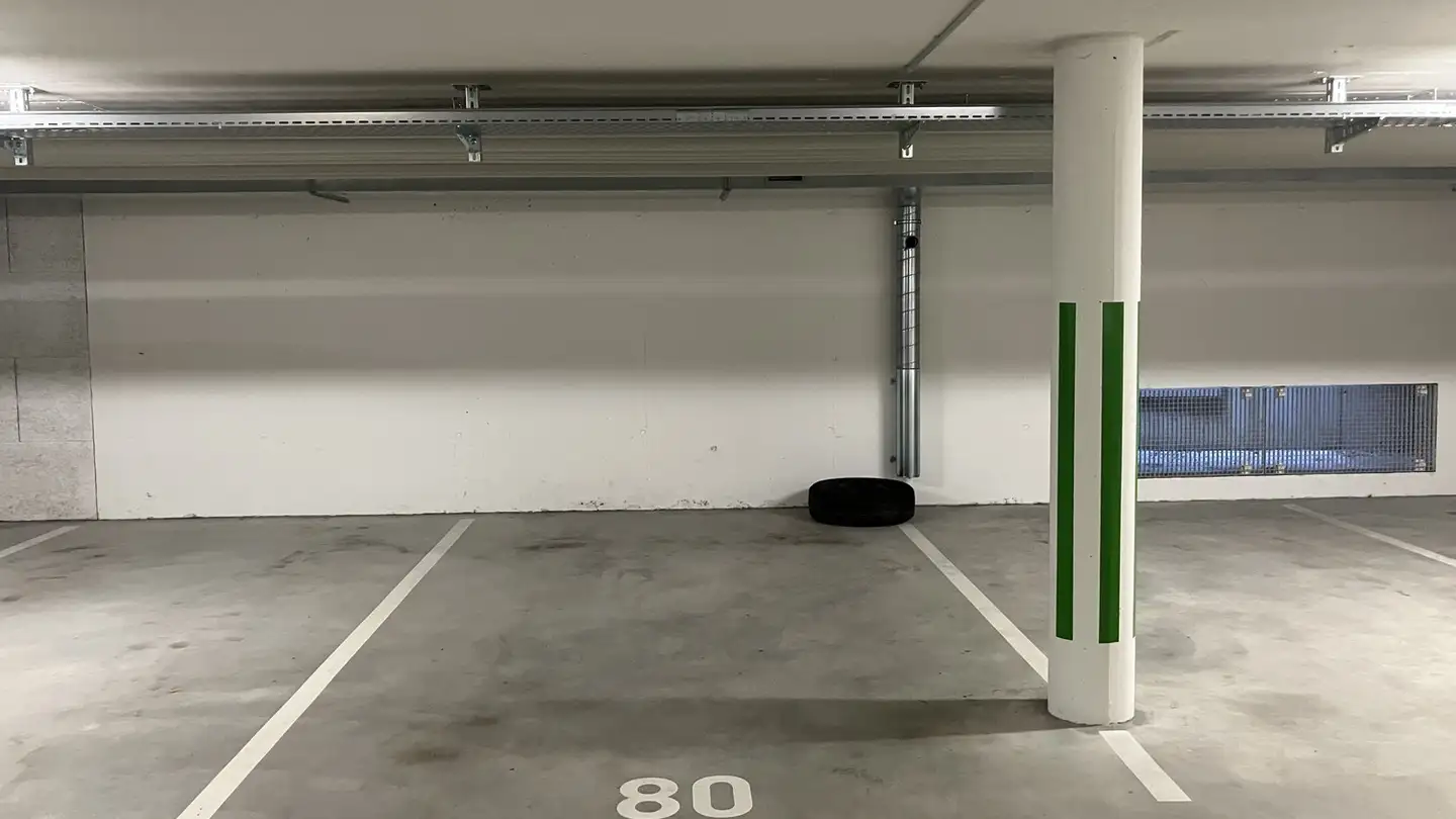 Garage individuel à louer - Hellbühlstrasse 7b, 6102 Malters