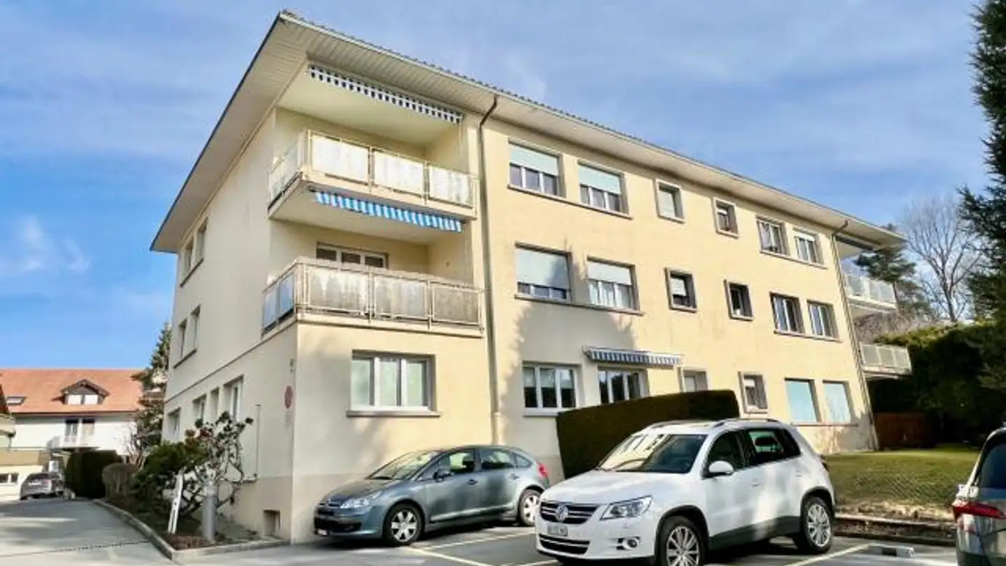 Place de parking extérieure à louer - Route De La Croix-Blanche 40, 1066 Epalinges
