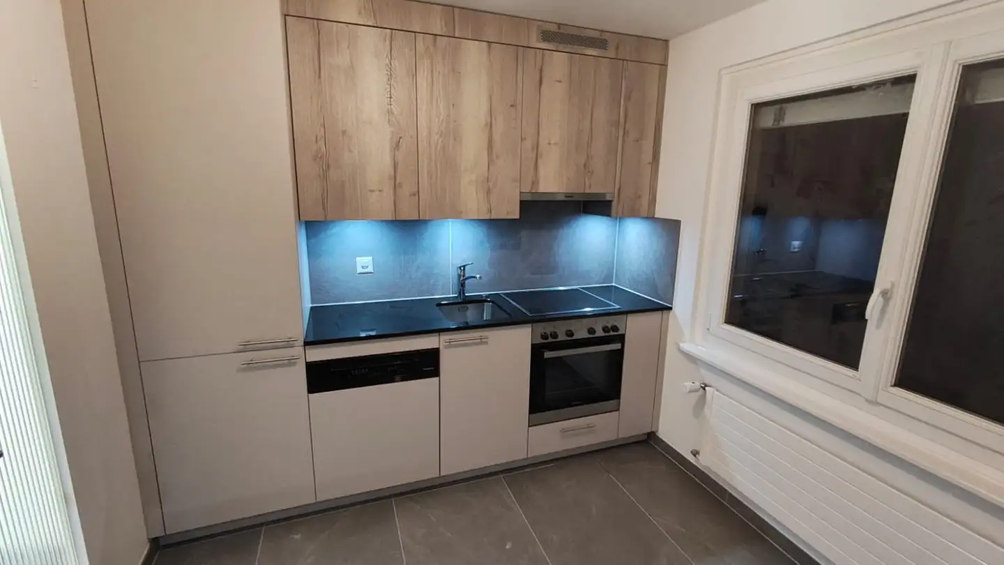 Appartement à louer - Rue Du Clos-De-Serrières 12, 2000 Neuchâtel - Photo 3