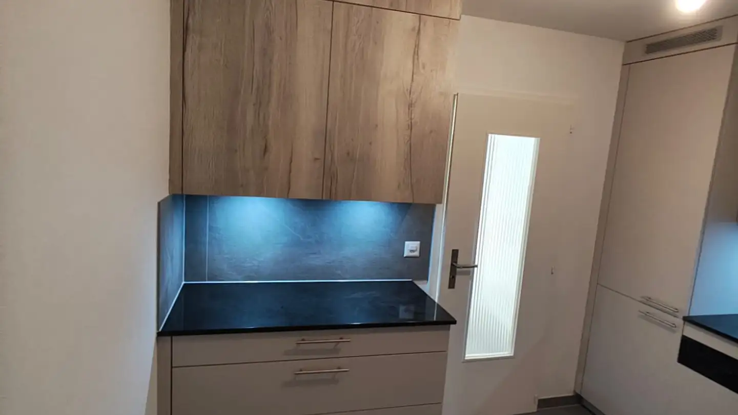 Appartement à louer - Rue Du Clos-De-Serrières 12, 2000 Neuchâtel - Photo 4