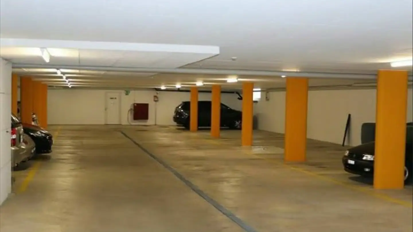 Underground parking space for rent - Hueberstrasse 8a, 8304 Wallisellen - Photo 3