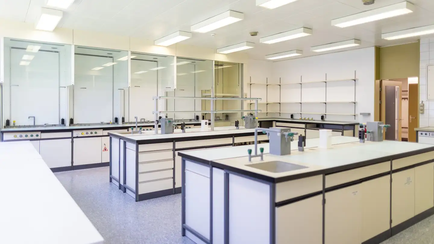 Laboratory for rent - Route De L'ancienne-Papeterie 106, 1723 Marly