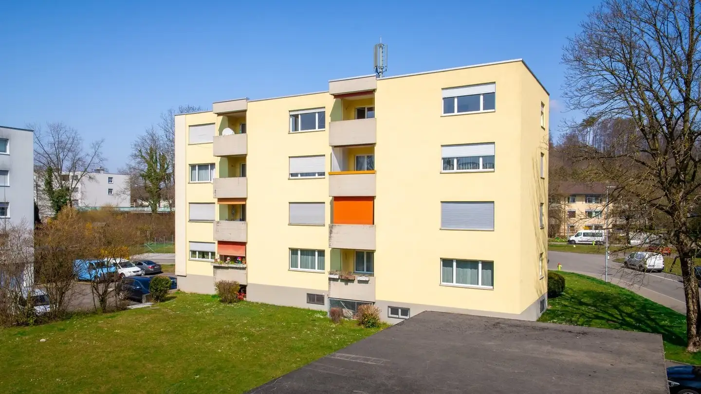 Parkplatz im Freien mieten - Feldstrasse 5, 8320 Fehraltorf