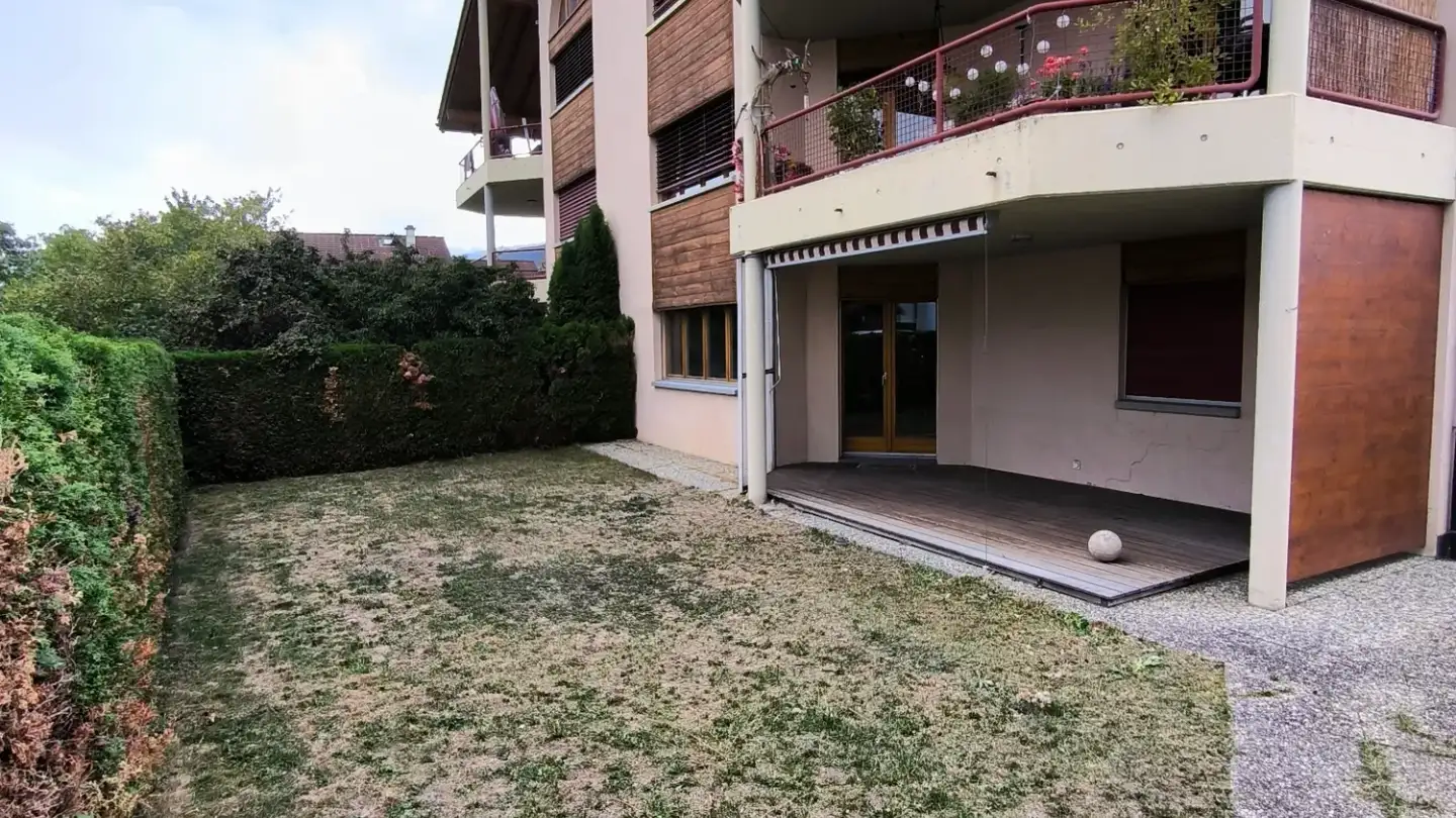 Apartment for rent - 1974 Arbaz - Photo 3