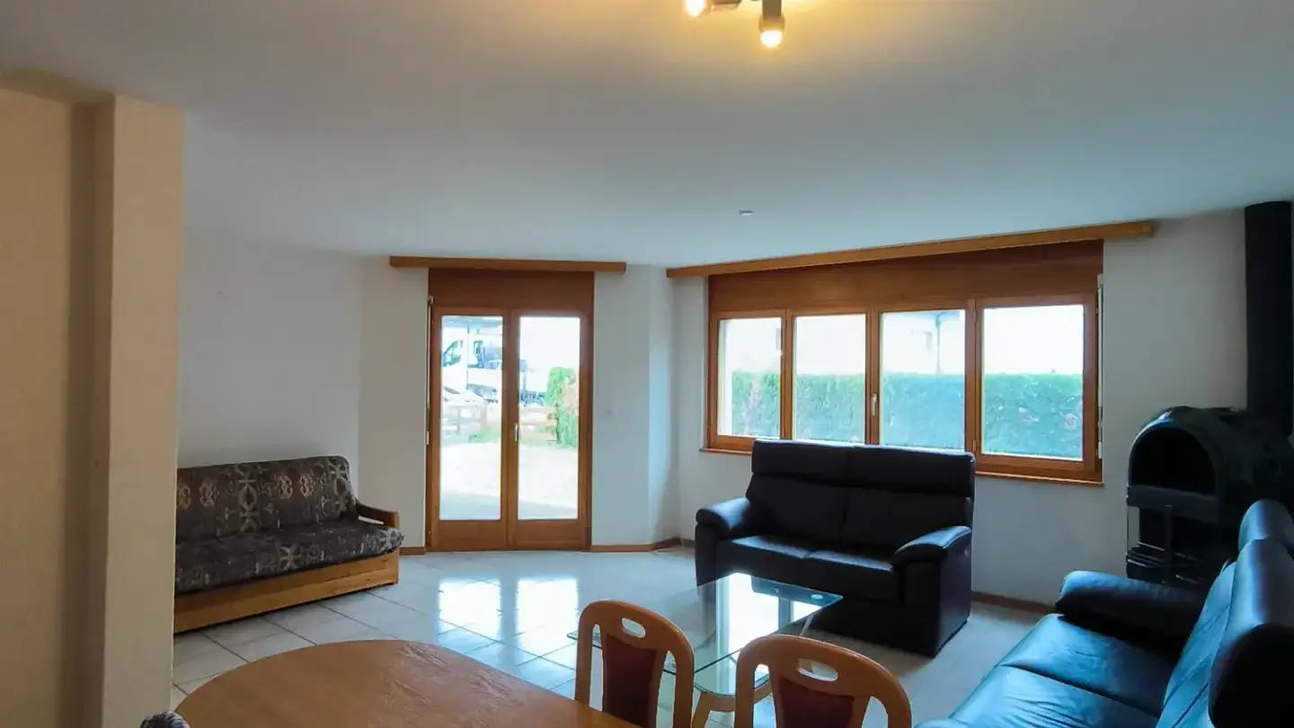 Apartment for rent - 1974 Arbaz - Photo 4