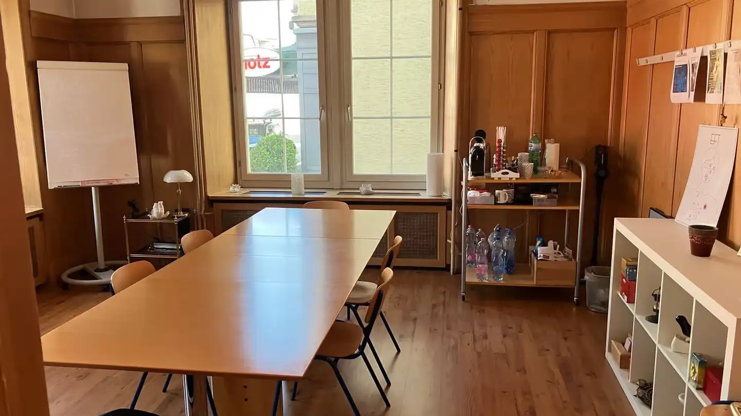 Bureau à louer - Hochstrasse 4, 8330 Pfäffikon ZH - Photo 2