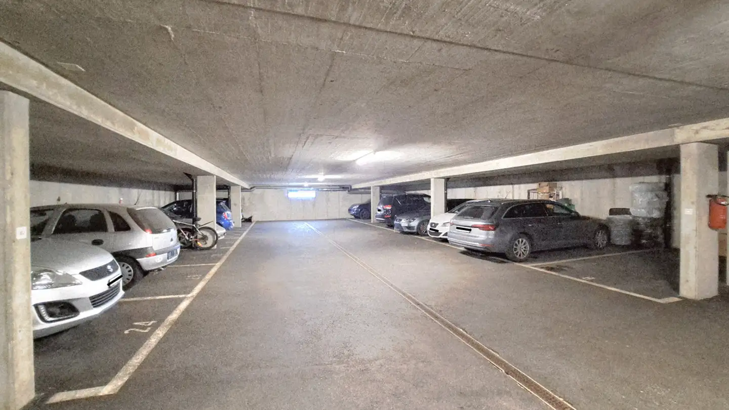 Outdoor parking space for rent - Rue Hermann Geiger, 1950 Sion