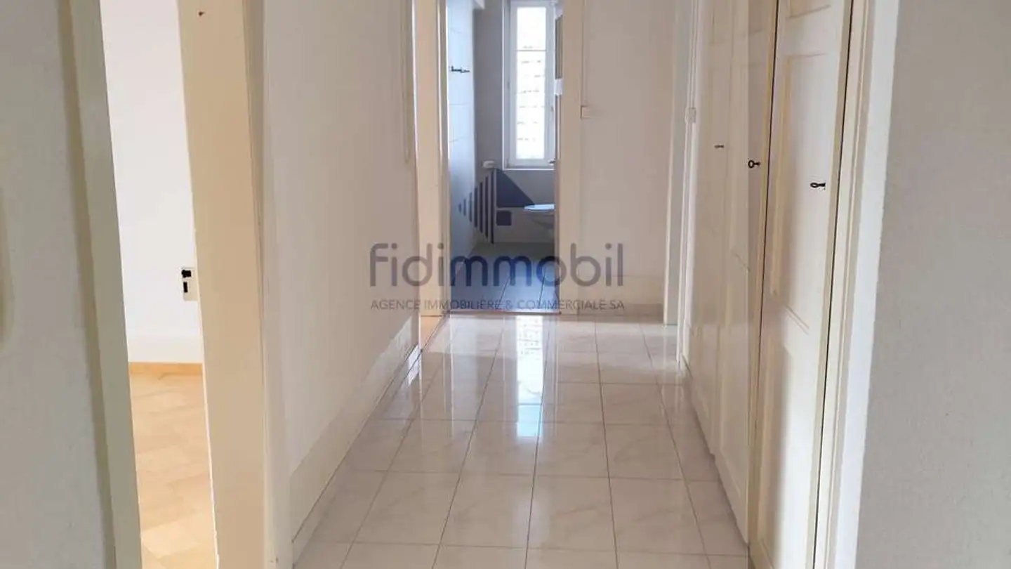 Wohnung mieten - Rue Jardinière 131, 2300 La Chaux-de-Fonds - Foto 4