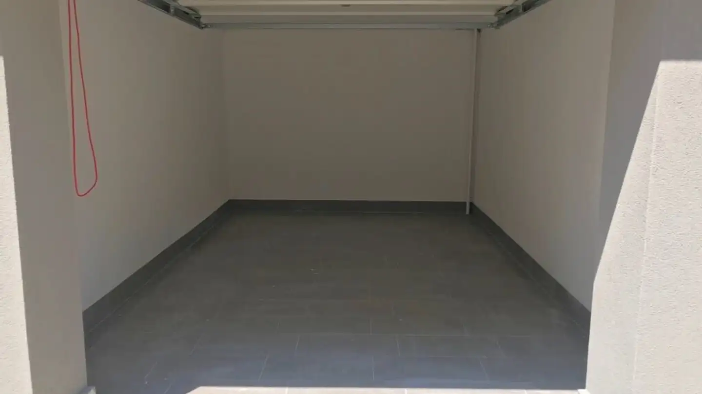 Single garage for rent - Via San Martino, 6850 Mendrisio