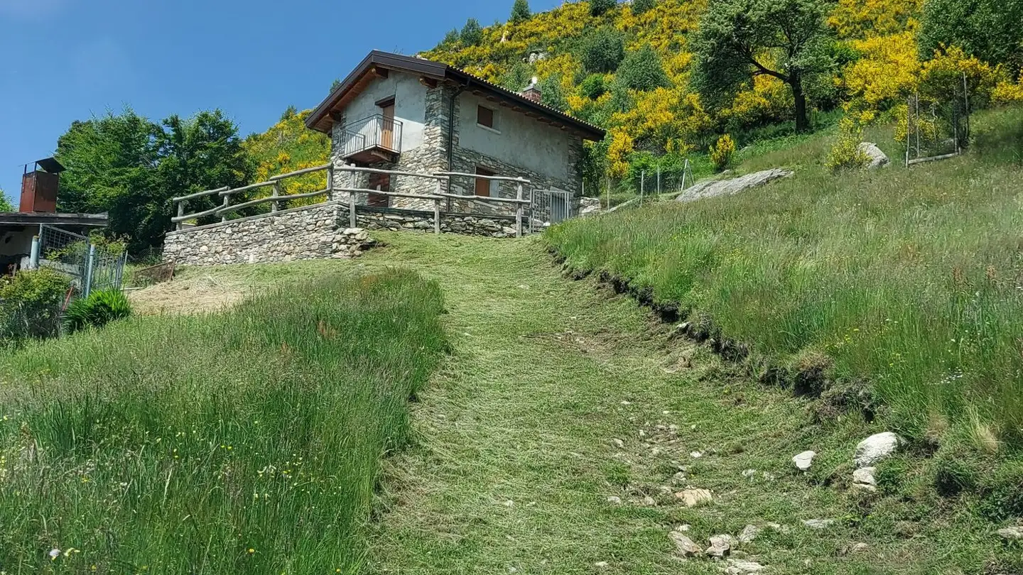 Maison individuelle à vendre - 6527 Lodrino - Photo 2