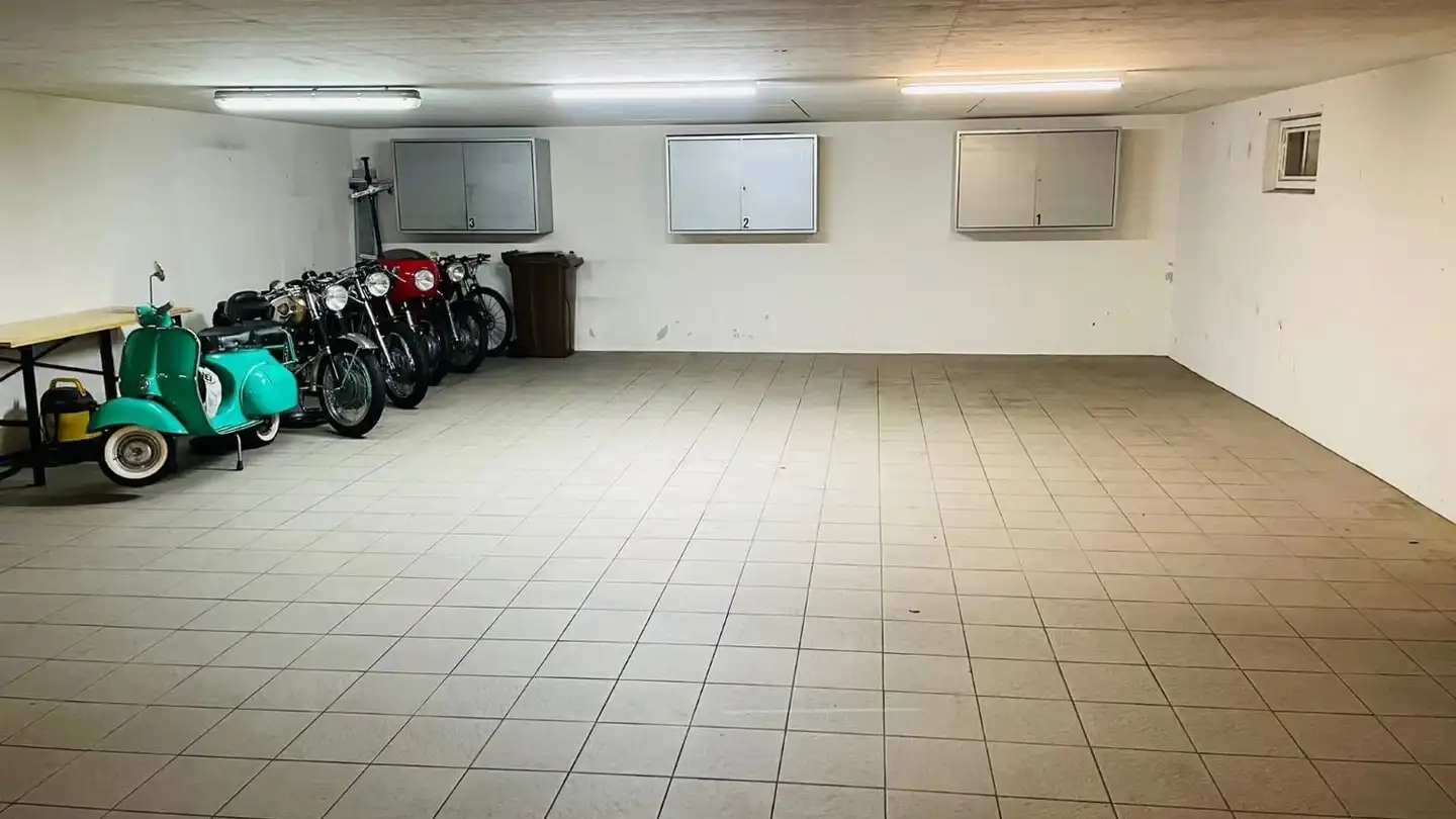 Underground parking space for rent - Obere Bergstrasse, 6004 Luzern