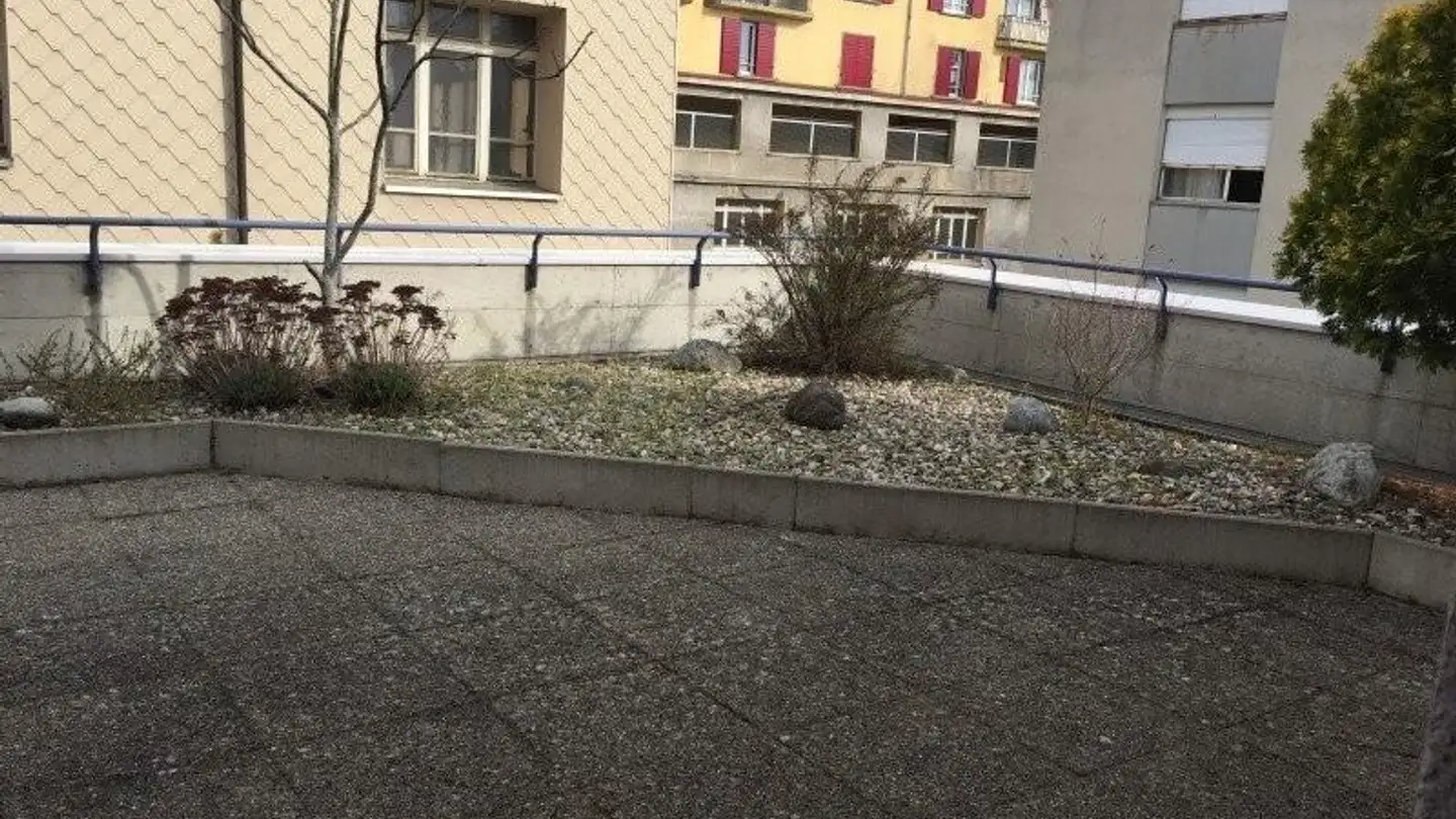 Appartement à louer - Rue Des Parcs 46, 2000 Neuchâtel - Photo 2