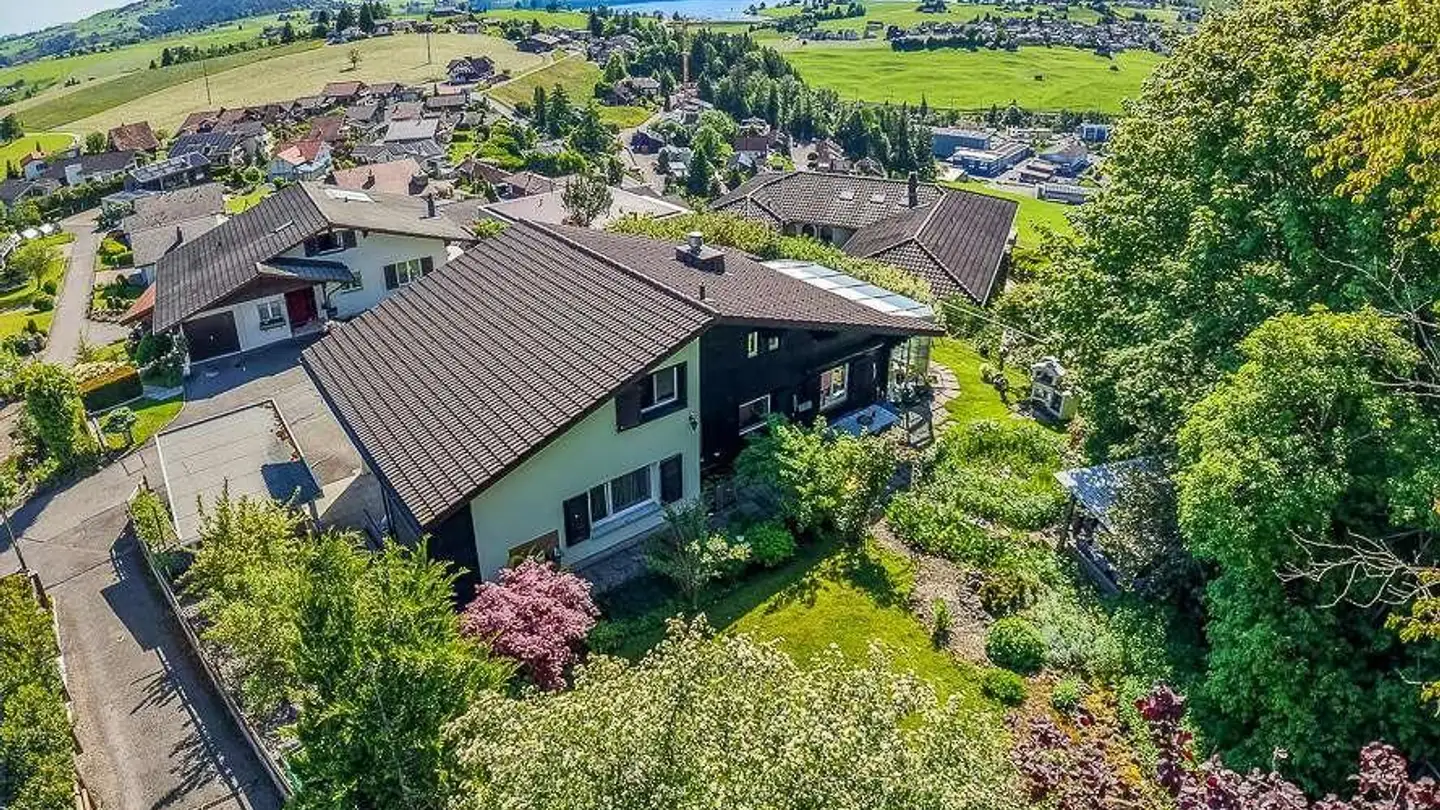 Maison individuelle à louer - Höhenweg 16, 8836 Bennau