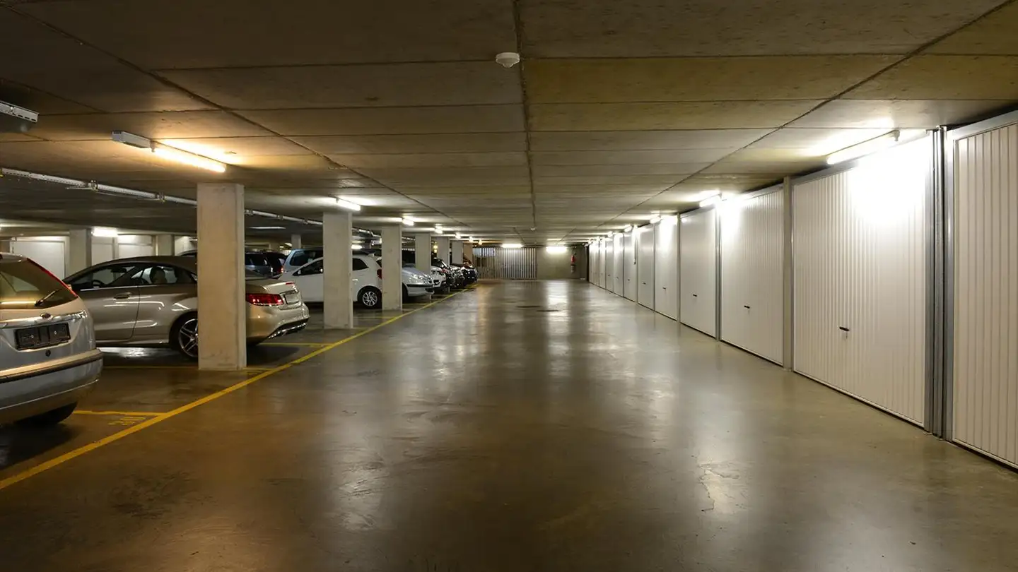 Parcheggio interno per moto in affitto - 1222 Vésenaz - Photo 4