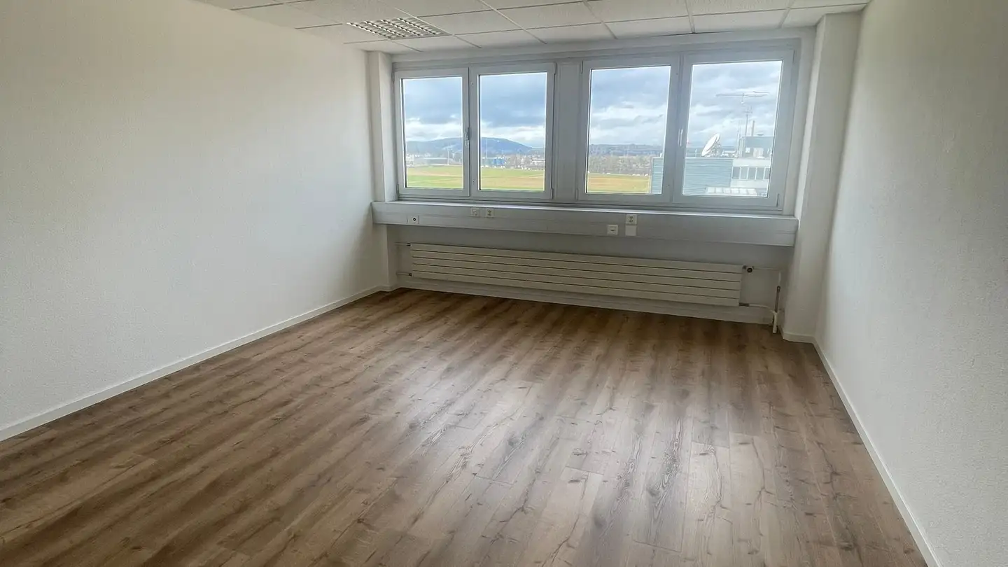 Bureau à louer - Schlosserstrasse 4, 8180 Bülach - Photo 2