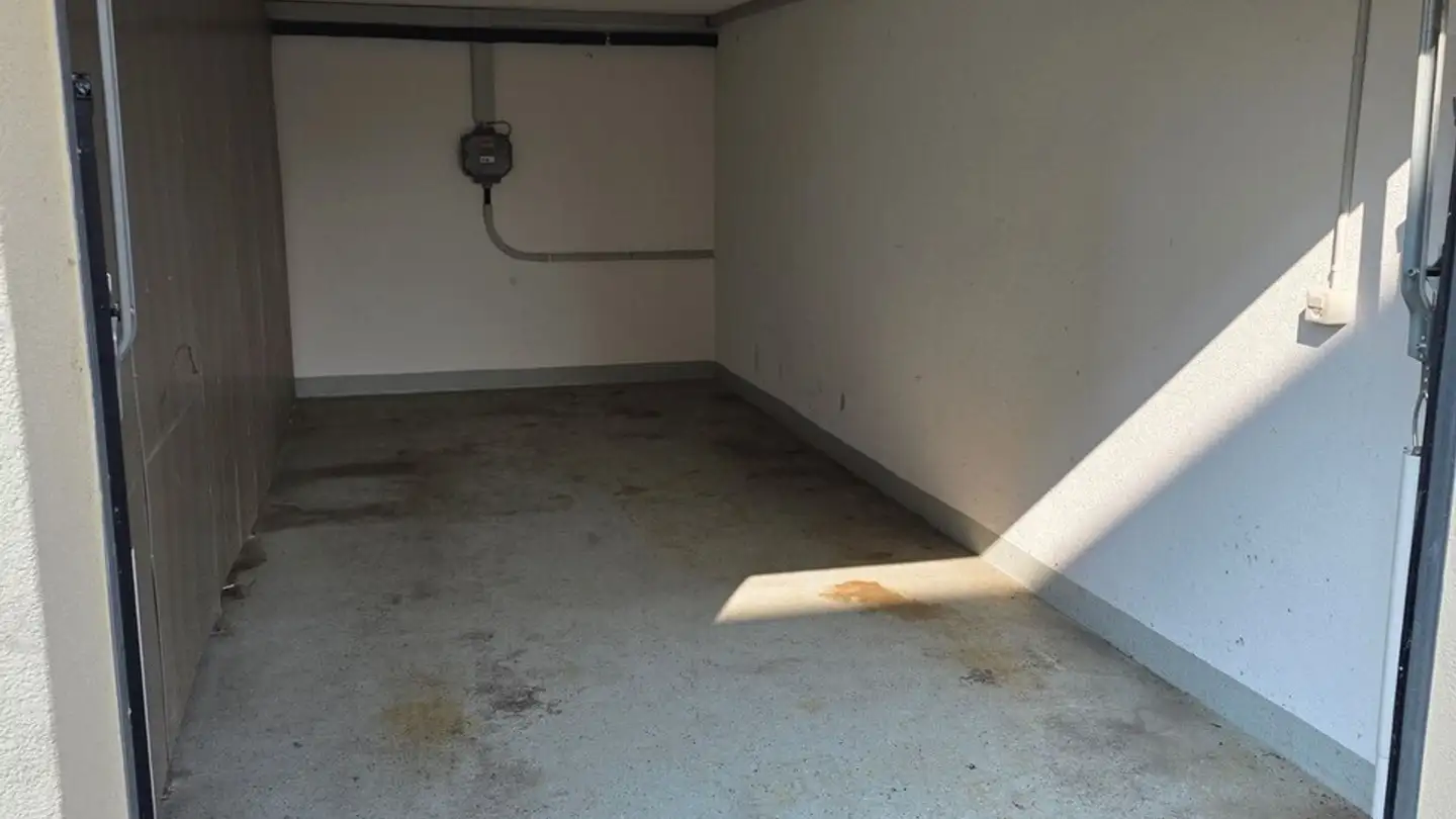 Single garage for rent - Steinenbachstrasse, 5015 Erlinsbach SO - Photo 2