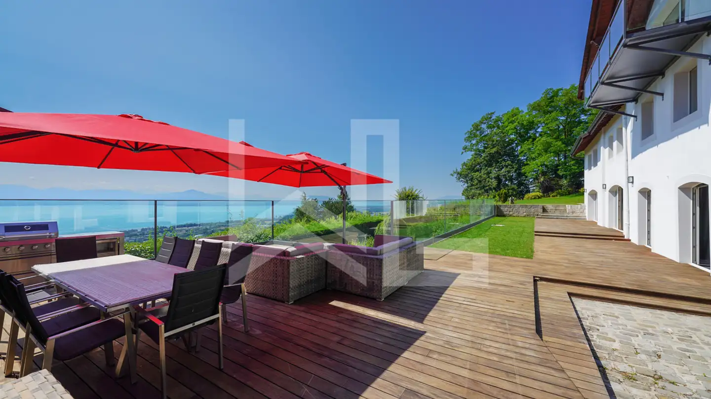 Single house for sale - 1185 Mont-sur-Rolle