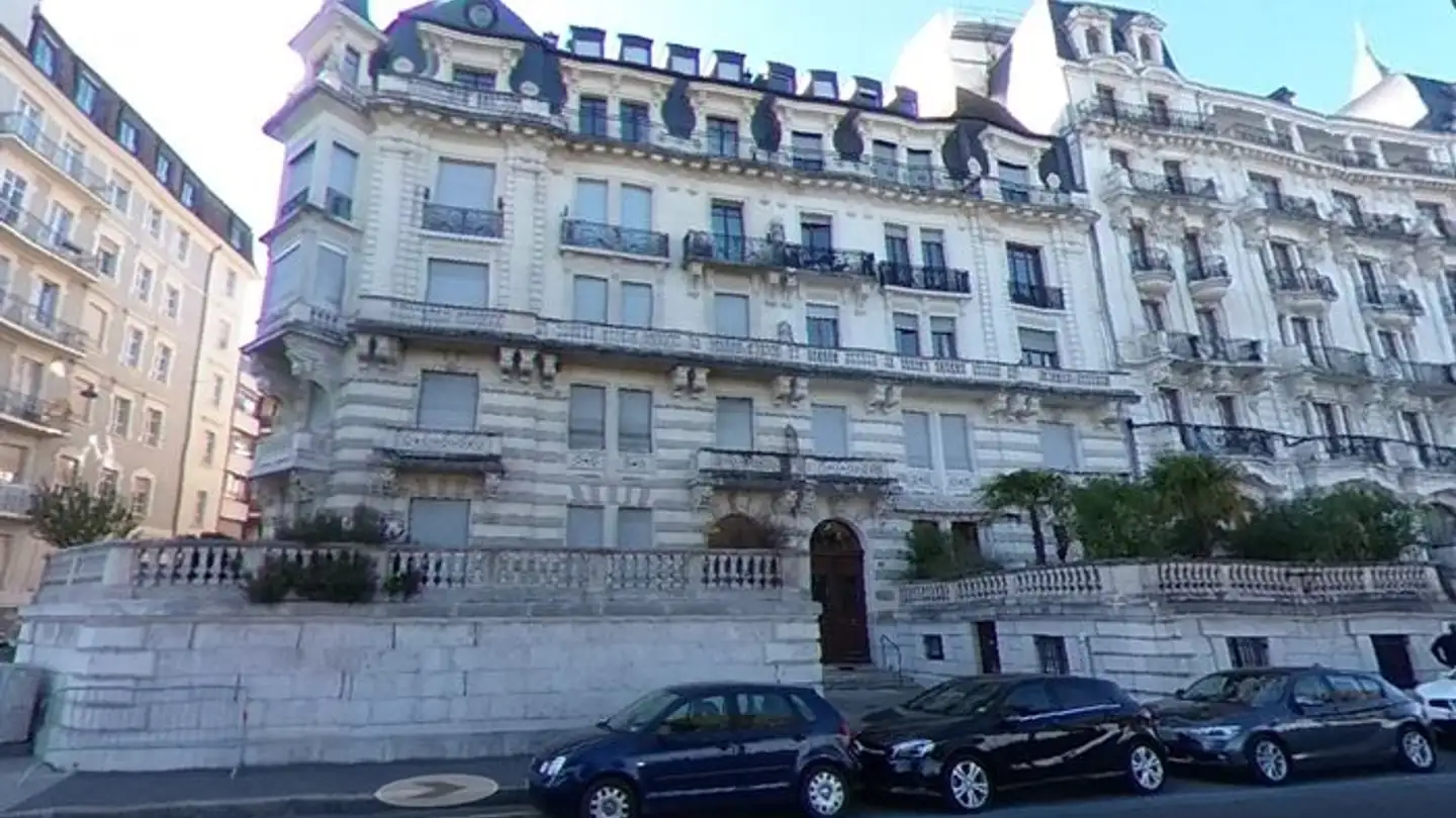 Place de parking extérieure à louer - Quai Wilson 35, 1201 Genève