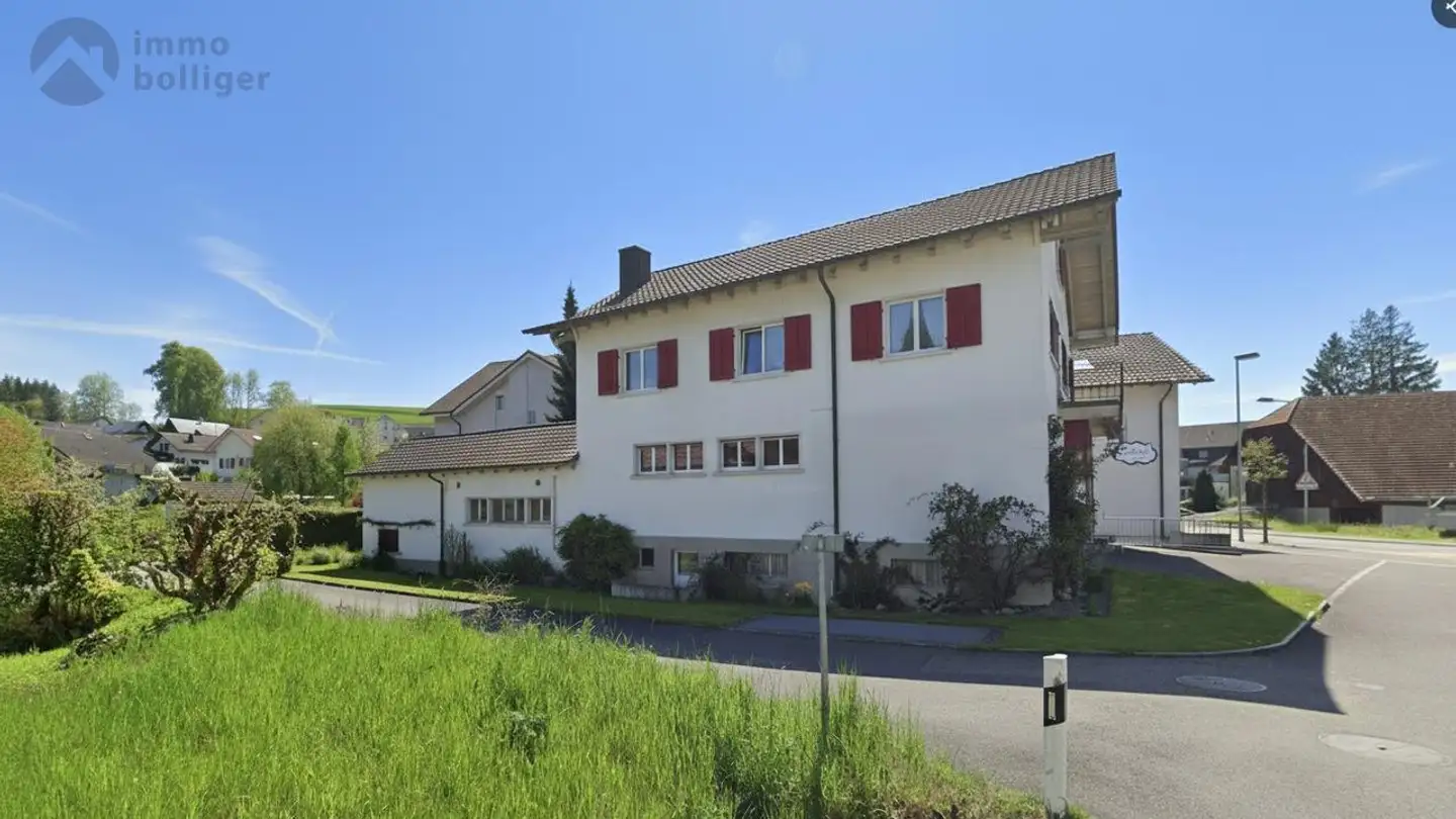 Mixed-use building for sale - Dorfstrasse, 6264 Pfaffnau