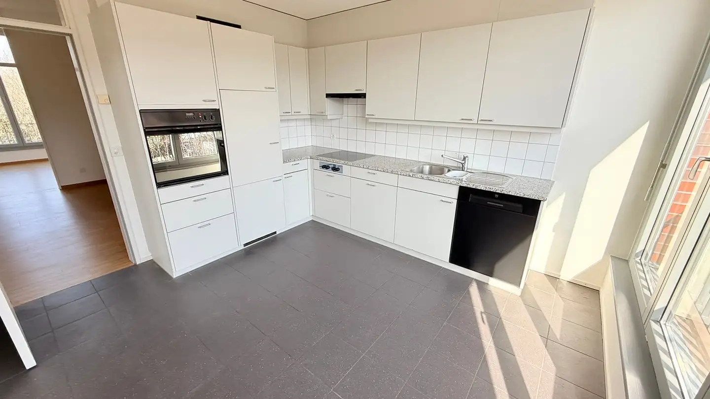 Dachgeschosswohnung mieten - In Der Schappe 15, 4144 Arlesheim - Foto 4